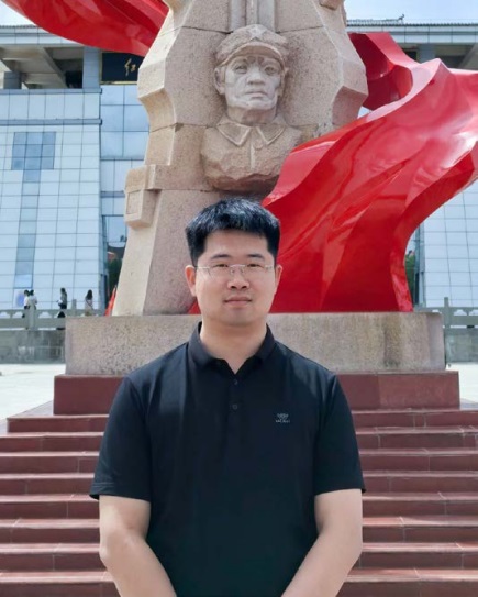 杜嘉伟