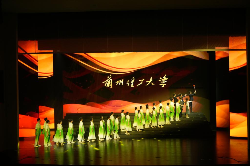 《红柳长歌》